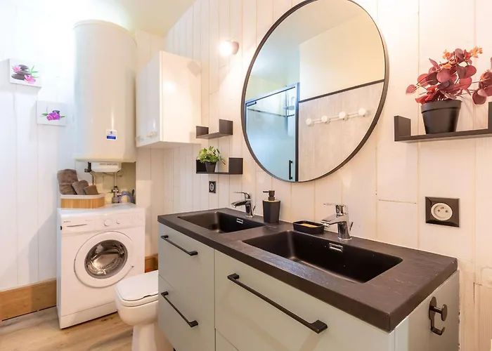 Ideal Pour 6 Personnes, Avec Terrase De 24m², Proche Telepherique Et Commerces - Fr-1-296-459 *